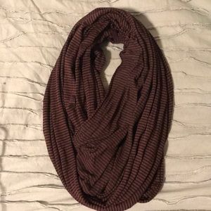 Brandy Melville soft infinity scarf